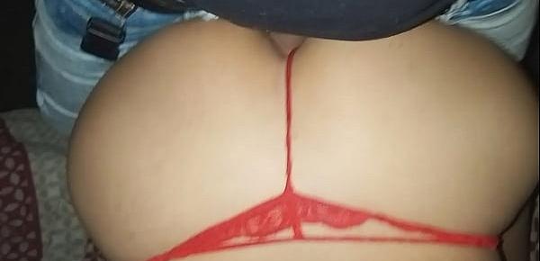  Rico anal en tanga roja